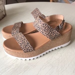 TIME AND TRU platform sandals